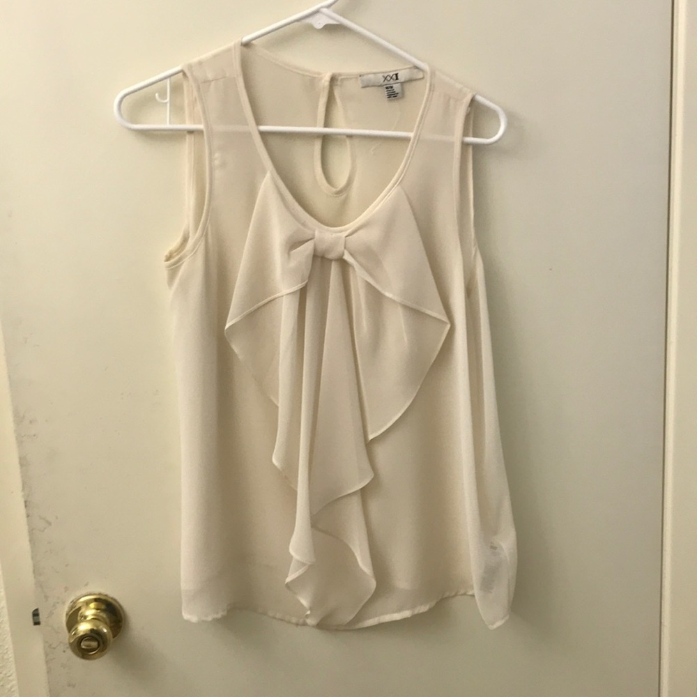 Super cute dressy white blouse
